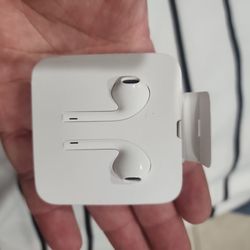 Wired Earphones
