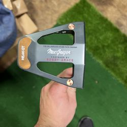 Bobby Grace Designed MacGregor V-foil Putter