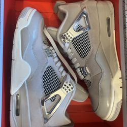 Jordan 4 Frozen Moments 