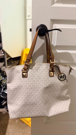 Michael Kors Signature Tote Bag