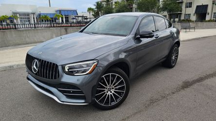 2021 Mercedes-Benz GLC 300
