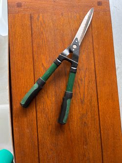 Hedge Shears