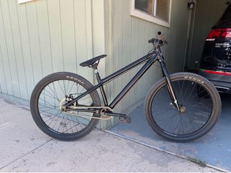 GT La Bomba Dirt Jump Bike