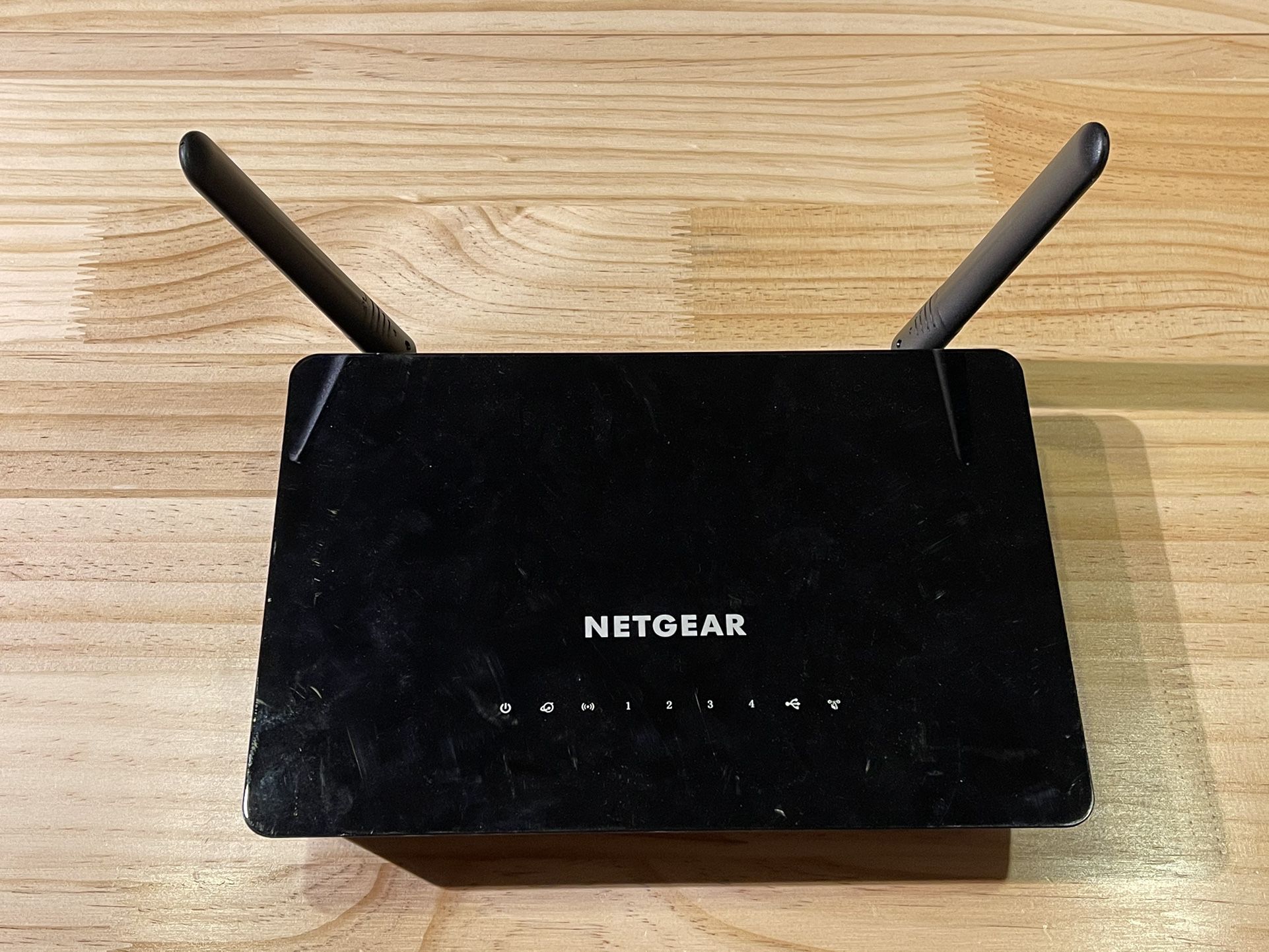 Netgear AC 1200 Smart Wifi Router Model R6220