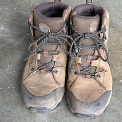 Women’s Ariat Hiking boots size 9(b) 