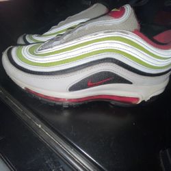 4y Nike Air Max