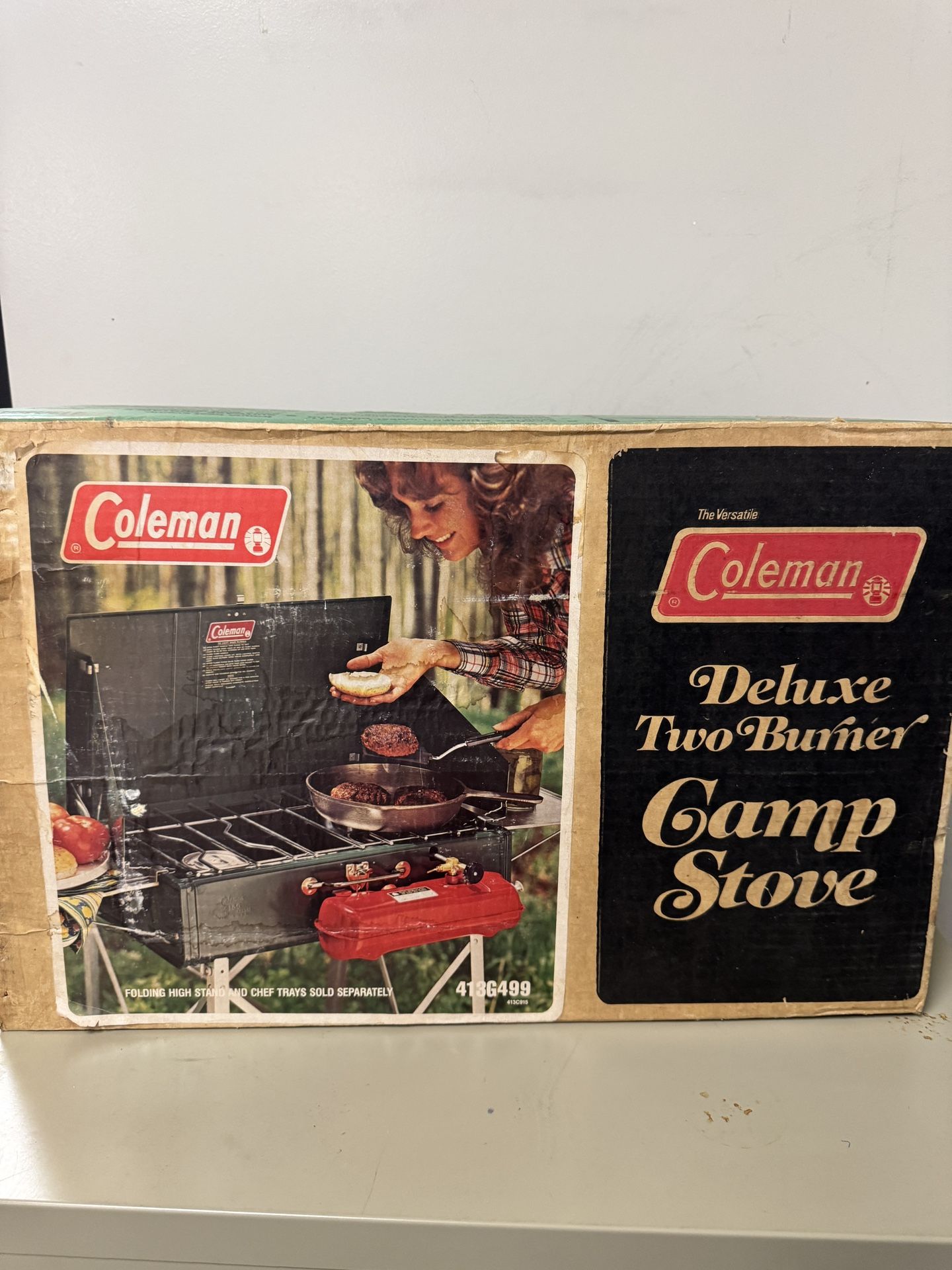 COLEMAN DELUXE CAMPING STOVE