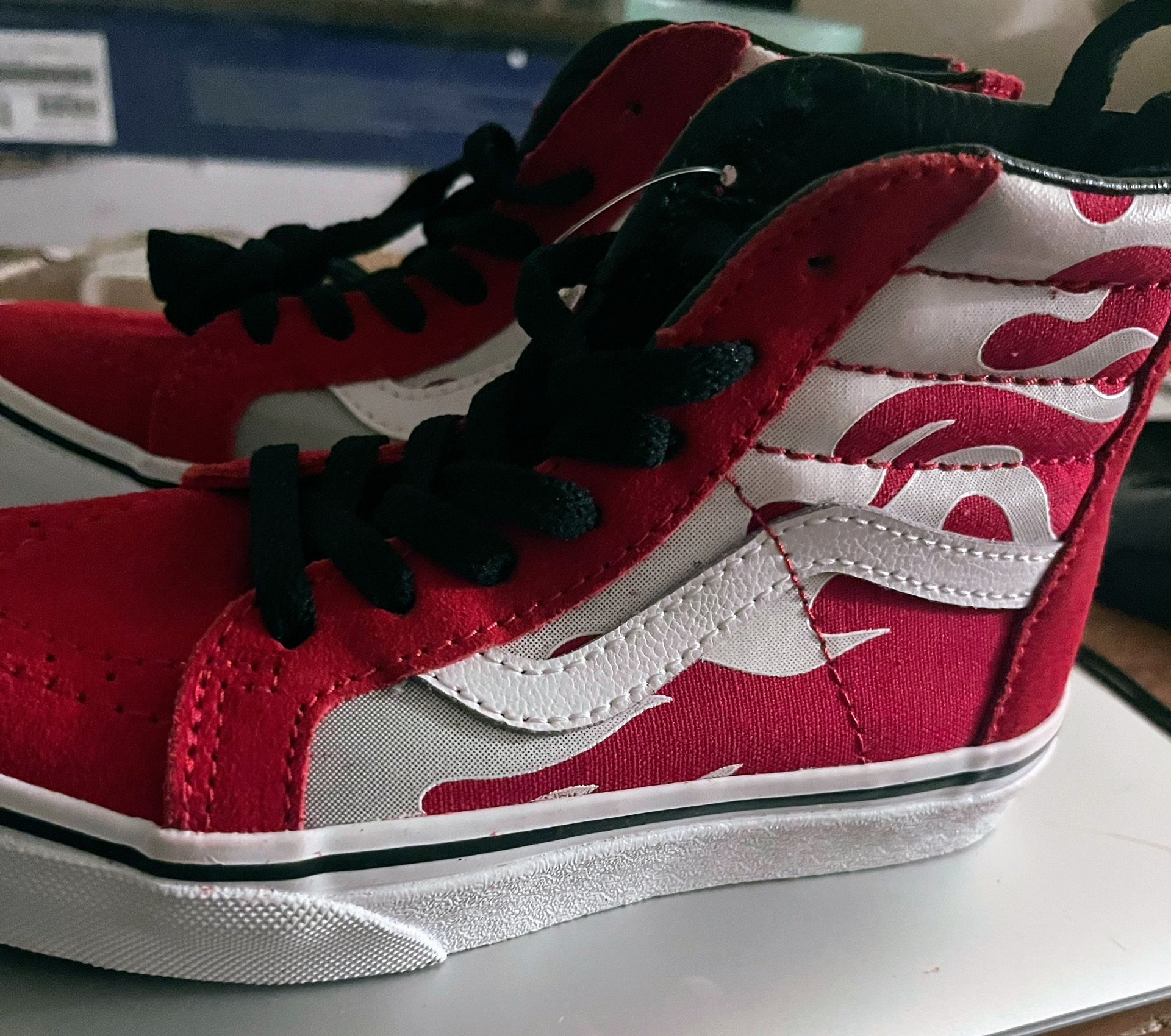 Kids Van Size 12 Brand New