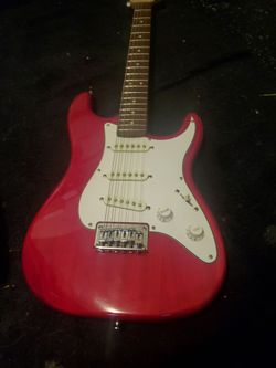 Fender Squire Strat Volcano Red  Fender Squire Frontman 10G Power Amp Braided  cord