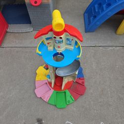 Paw patrol car tower