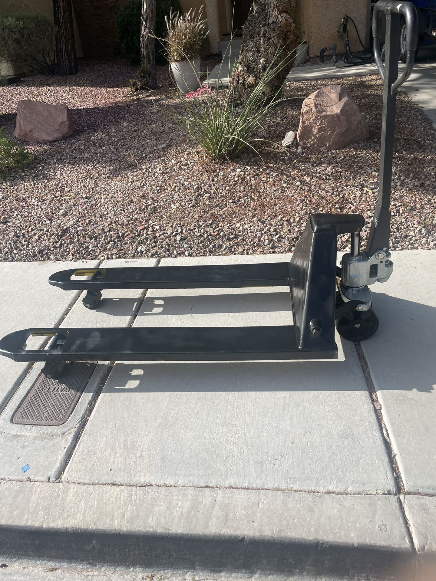 Pallet Jack for Sale in Las Vegas, NV OfferUp