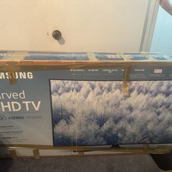 Samsung Curved UHD 55” Smart Television