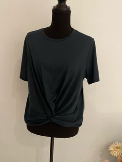 navy top