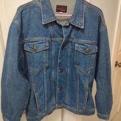 Women's Jean Jackets With A Pretty Elephant On The Back (M)