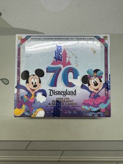 Disney Topps 70th Anniversary Trading Card Box
