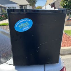 Mini Fridge In Great Shape (Clean)