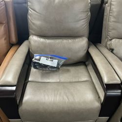 Costco Shayne Leather Power Recliner with Power Headrest $300