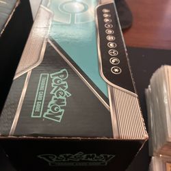 Pokemon Trainer Box 