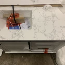 New 42” Bathroom Vanity 