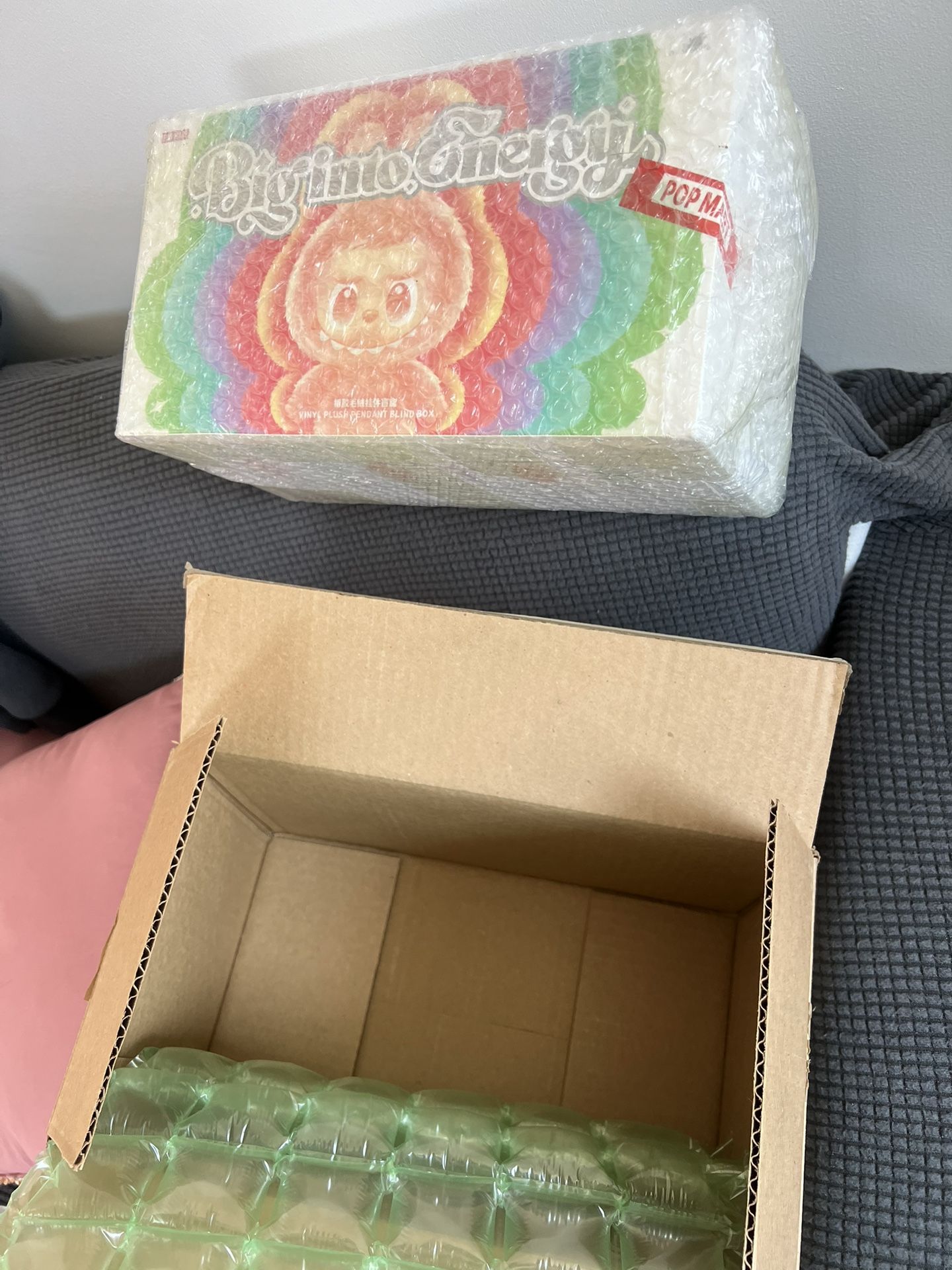 V3 Big Into Energy Set Of 6 :New unopened 