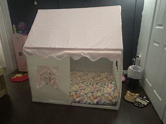Tent / Bed For Little Girls With Pillow And Mattress