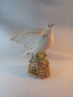 NEW VINTAGE SKI COUNTRY "PEACE DOVE" 1973 LTD ED BOURBON WHISKEY FOSS CO. DECANTER 10" H