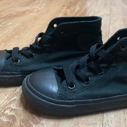 All black converse 9c 