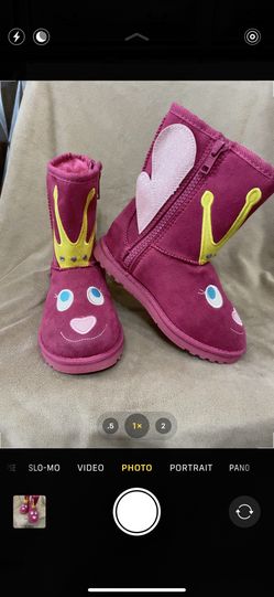 Toddler girl boots..size-10