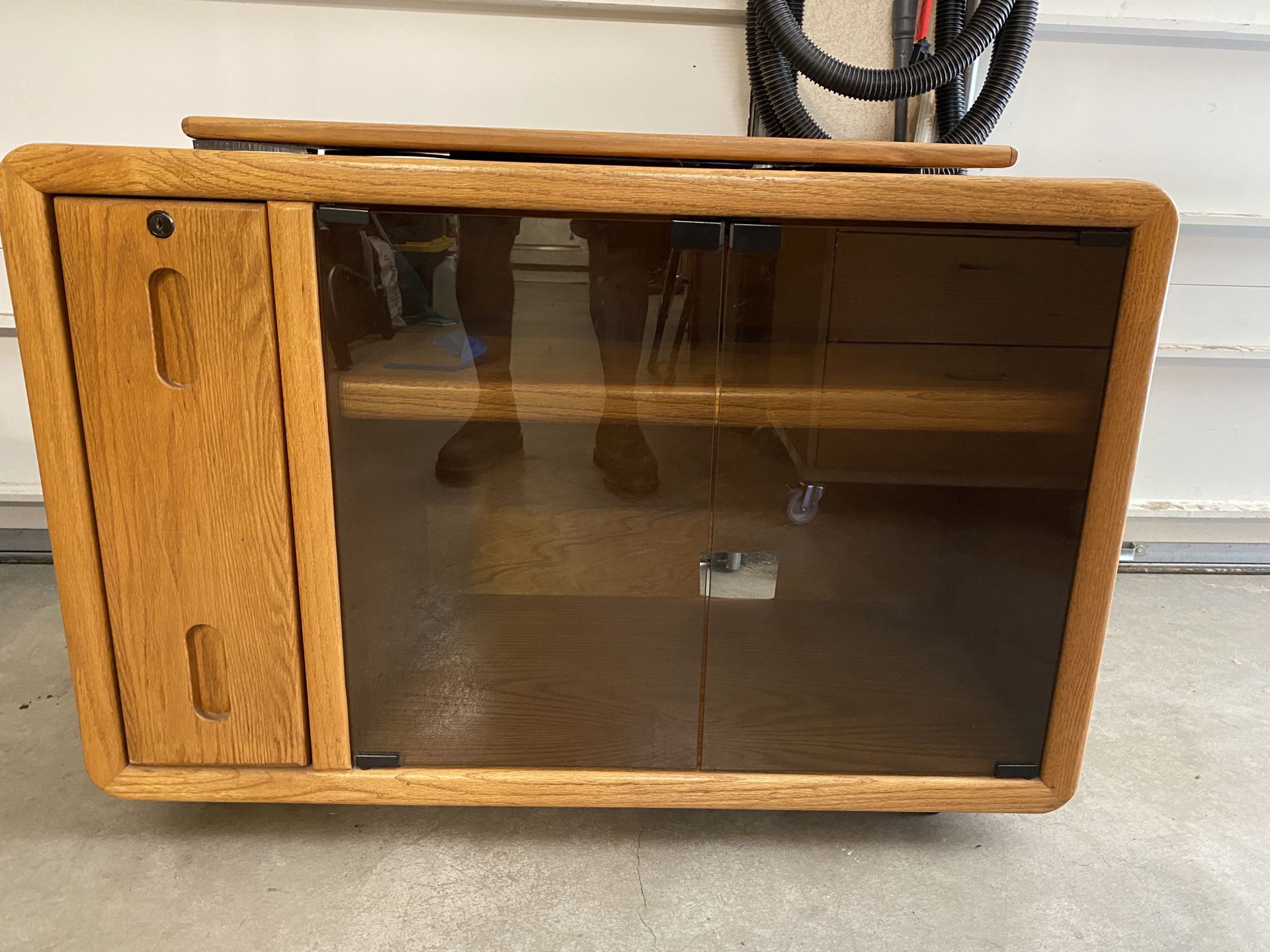 TV Stand Solid Oak 