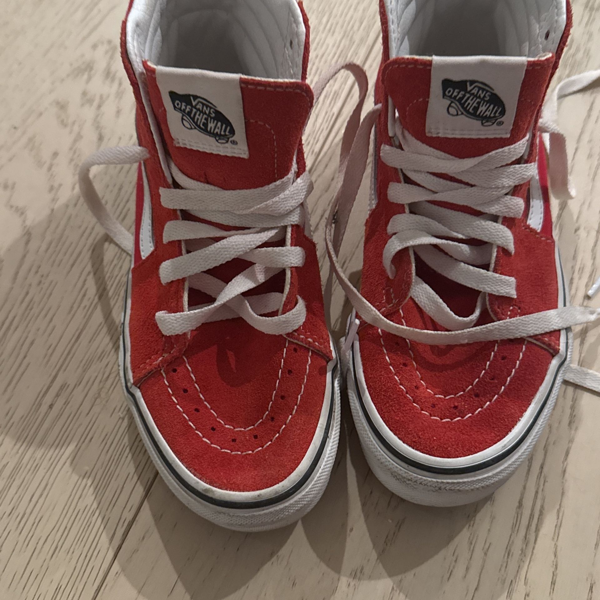 Vans .size 3us .Good Condition Red