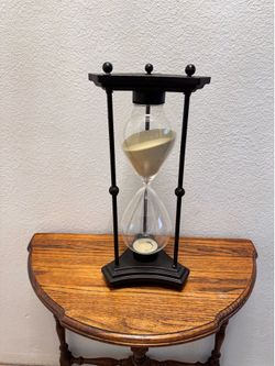 Hour Glass