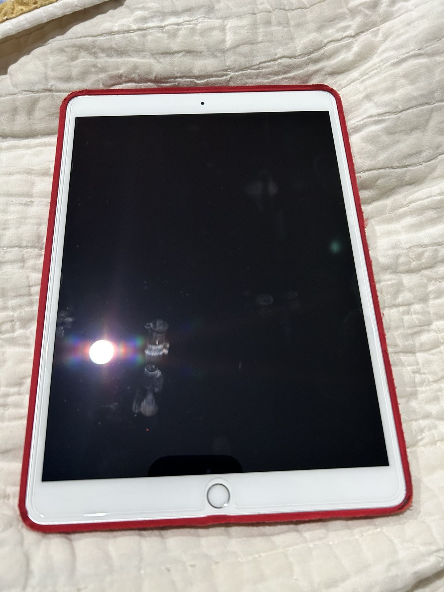 iPad Pro 10.5 Inch 64 GB for Sale in Palm Springs, FL - OfferUp