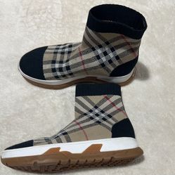 Burberry Kids High Top Sneakers Size 32 /13,5 US