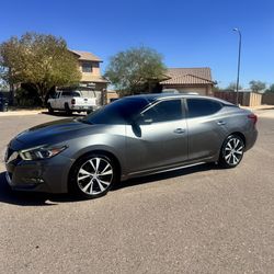 2017 Nissan Maxima 