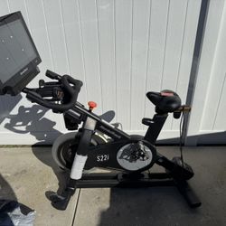 Nordic track S22i Stationary Bike