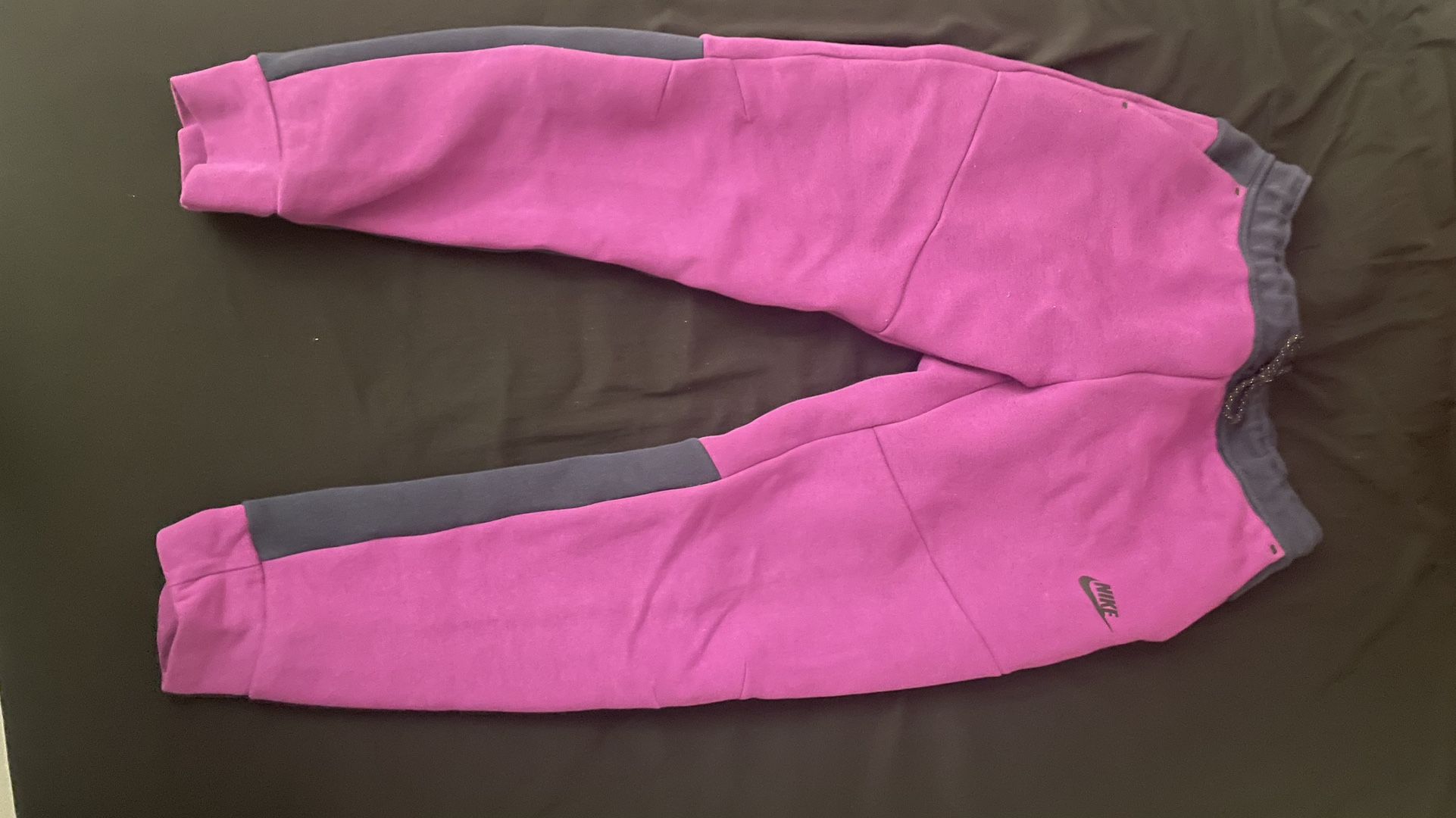 Nike Tech Joggers Never Worn