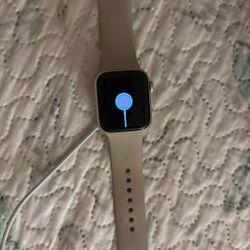 Apple Watch SE 2nd Gen