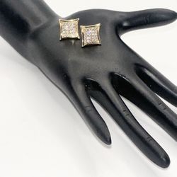 14Kt Yellow Gold Filled Square Star Vintage Hip-hop 1.12 Ct TCW. 0.4 In Earrings