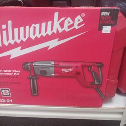 Milwaukee 1" Rotary Hammer 