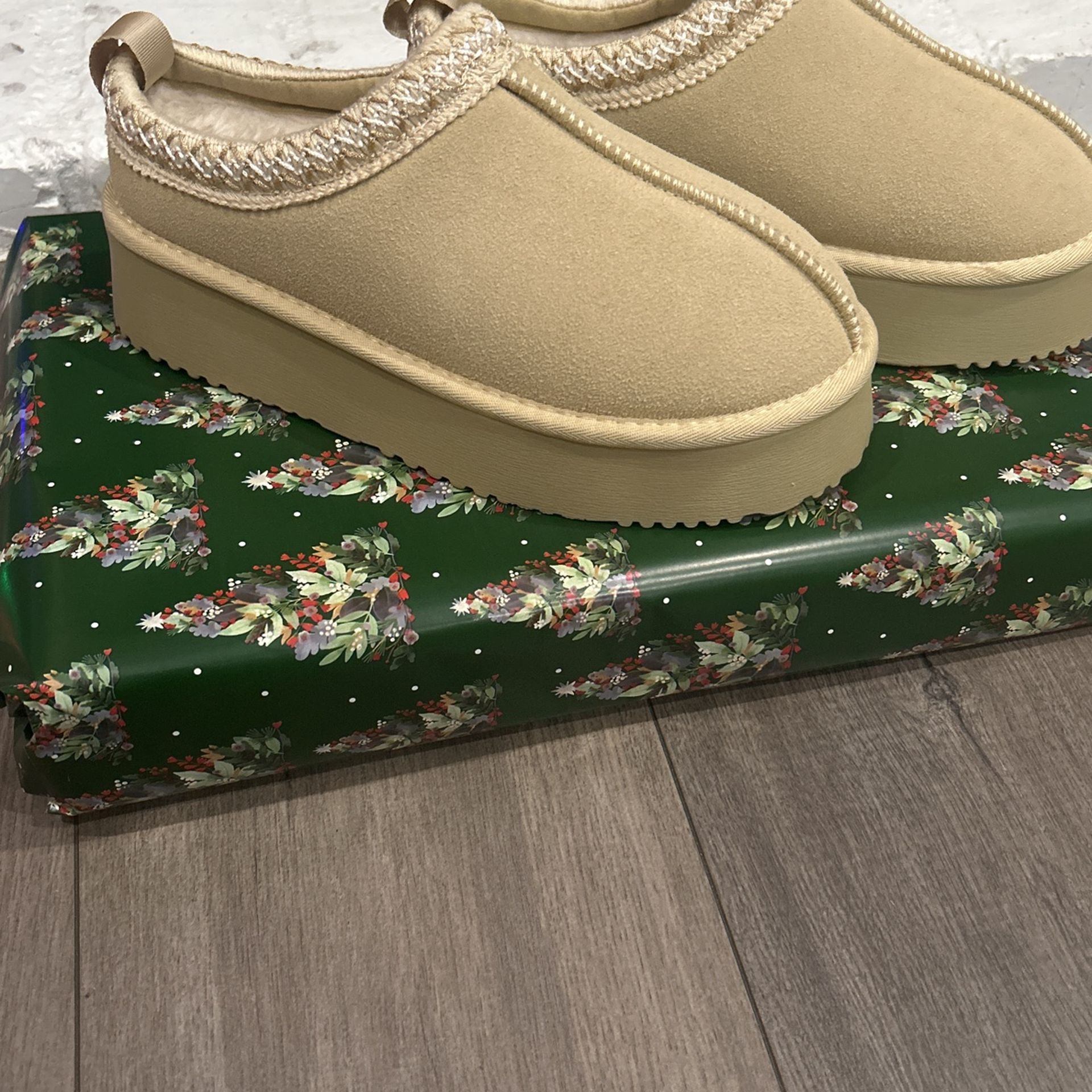 Slippers