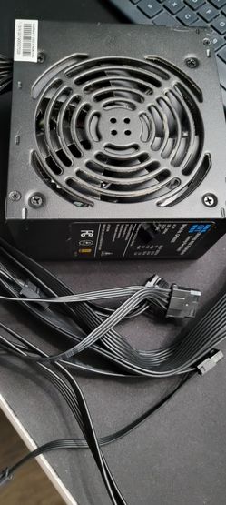 PSU Channel Well Technology (CWT) Switching Power Supply, model GPW600S.