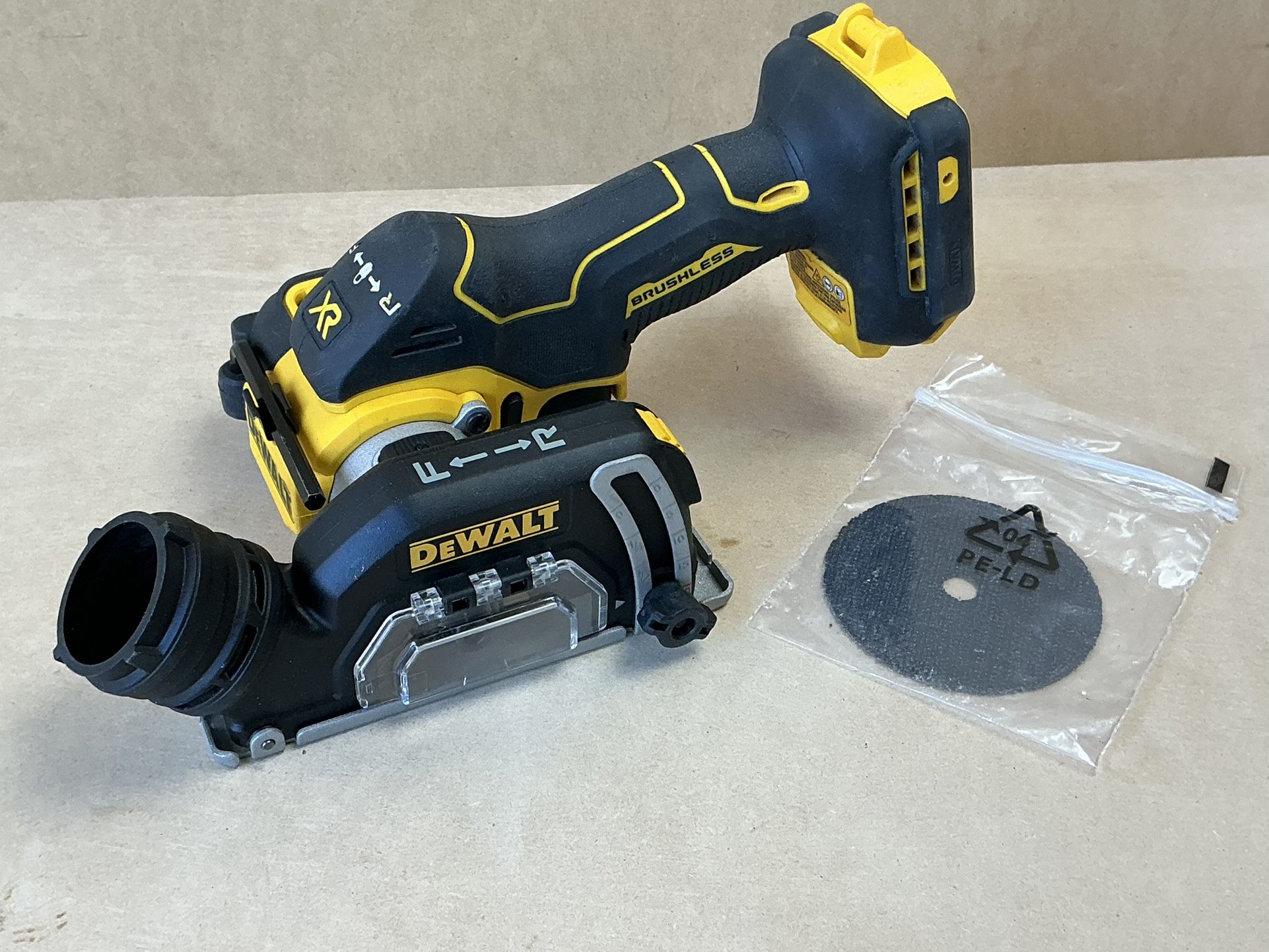DEWALT DCS438B 20V XR Cordless 3 in. Cut-Off Tool (Tool Only)