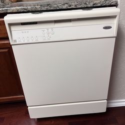 Whirlpool DU900 Series undercounter dishwasher