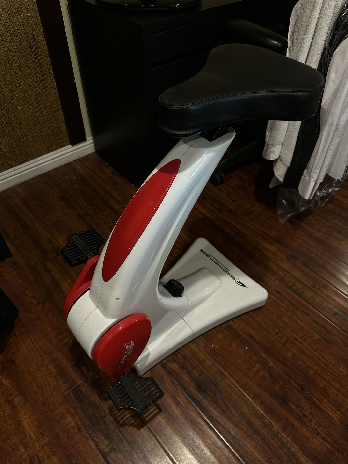 Smooth Fitness Stationary Exercise Bike