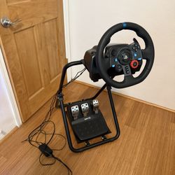 Logitech G29 Racing Wheel With Pedals (Stand Included)