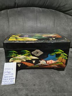 Vintage Japanese music/jewelry box