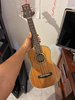 Mitchell Tenor Ukulele