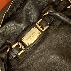 Micheal Kors Purse For Sale!