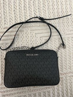 Michael Kors Women's Jet Set Large Saffiano Leather Crossbody Bag BLACK