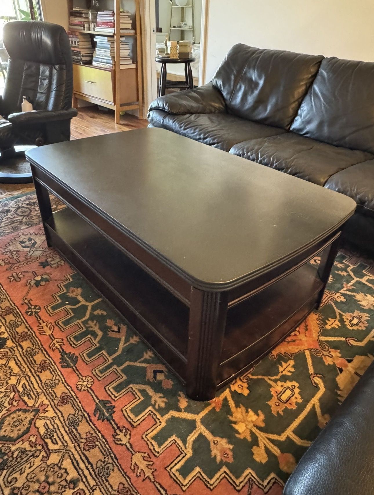 Modern Coffee Table with Lift-Top and Storage Drawer